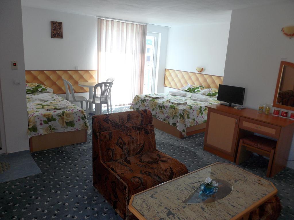 Sianie Guest House Ravda Kültér fotó
