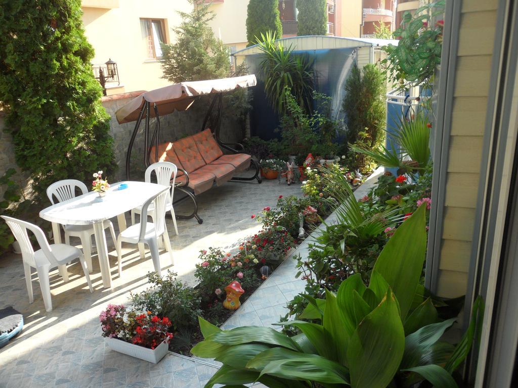 Sianie Guest House Ravda Kültér fotó