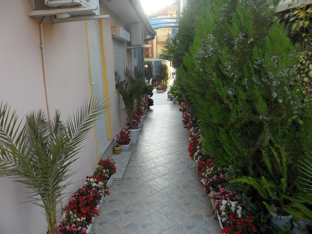 Sianie Guest House Ravda Kültér fotó