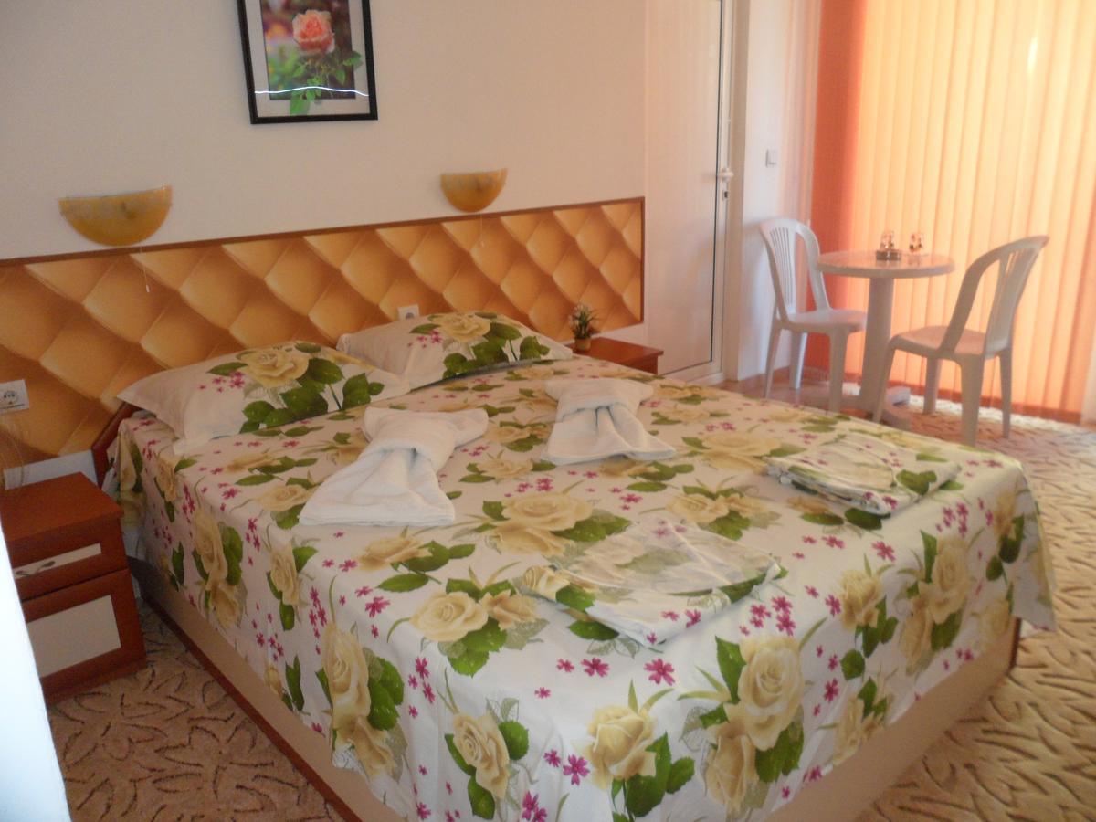 Sianie Guest House Ravda Kültér fotó