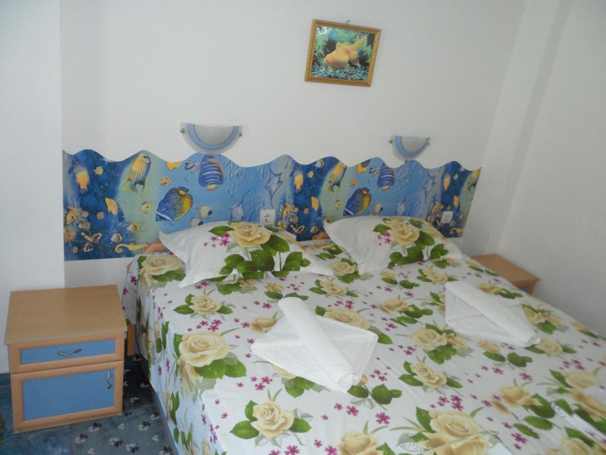 Sianie Guest House Ravda Szoba fotó
